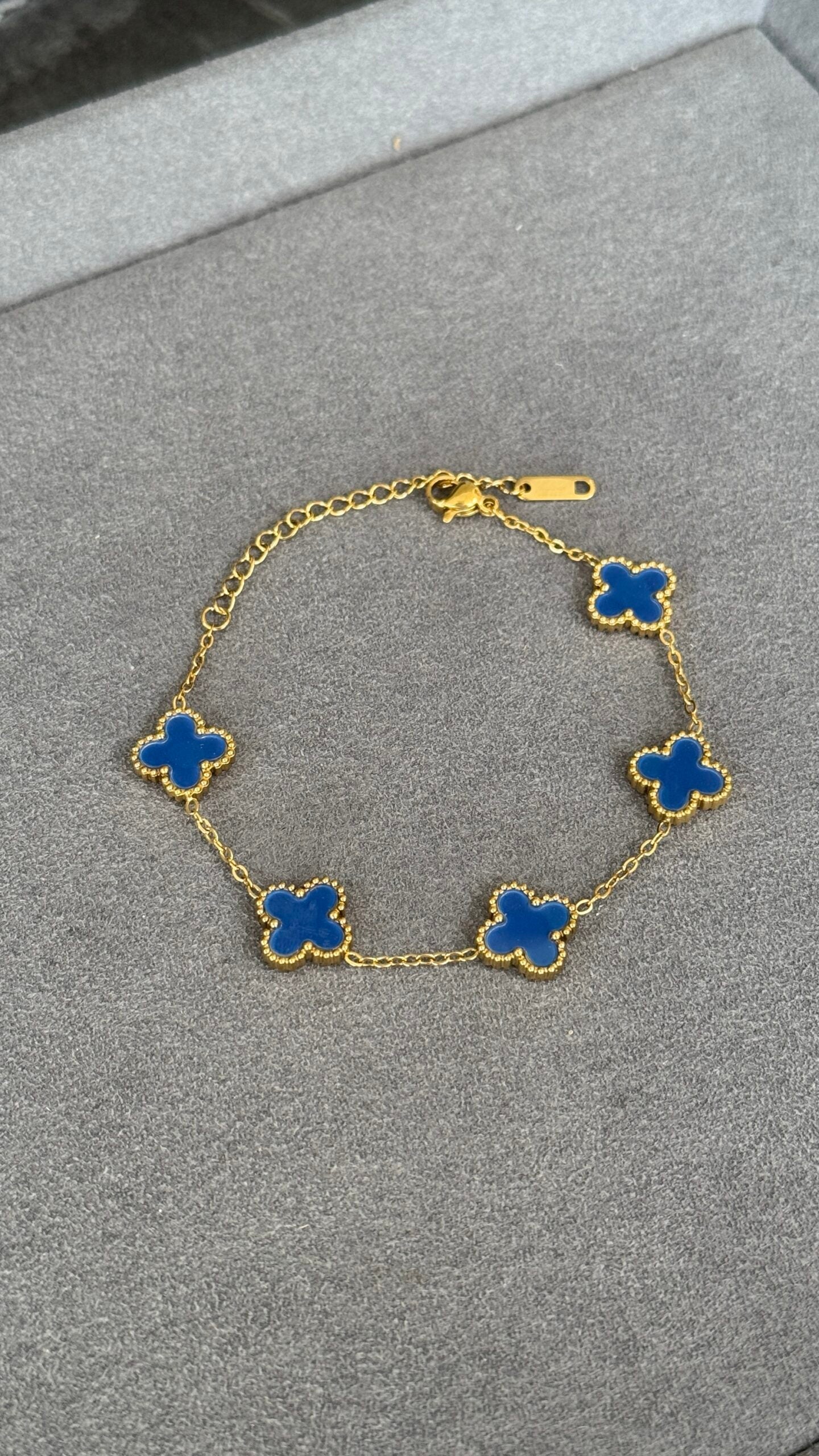 PULSERA TRÉBOL AZUL