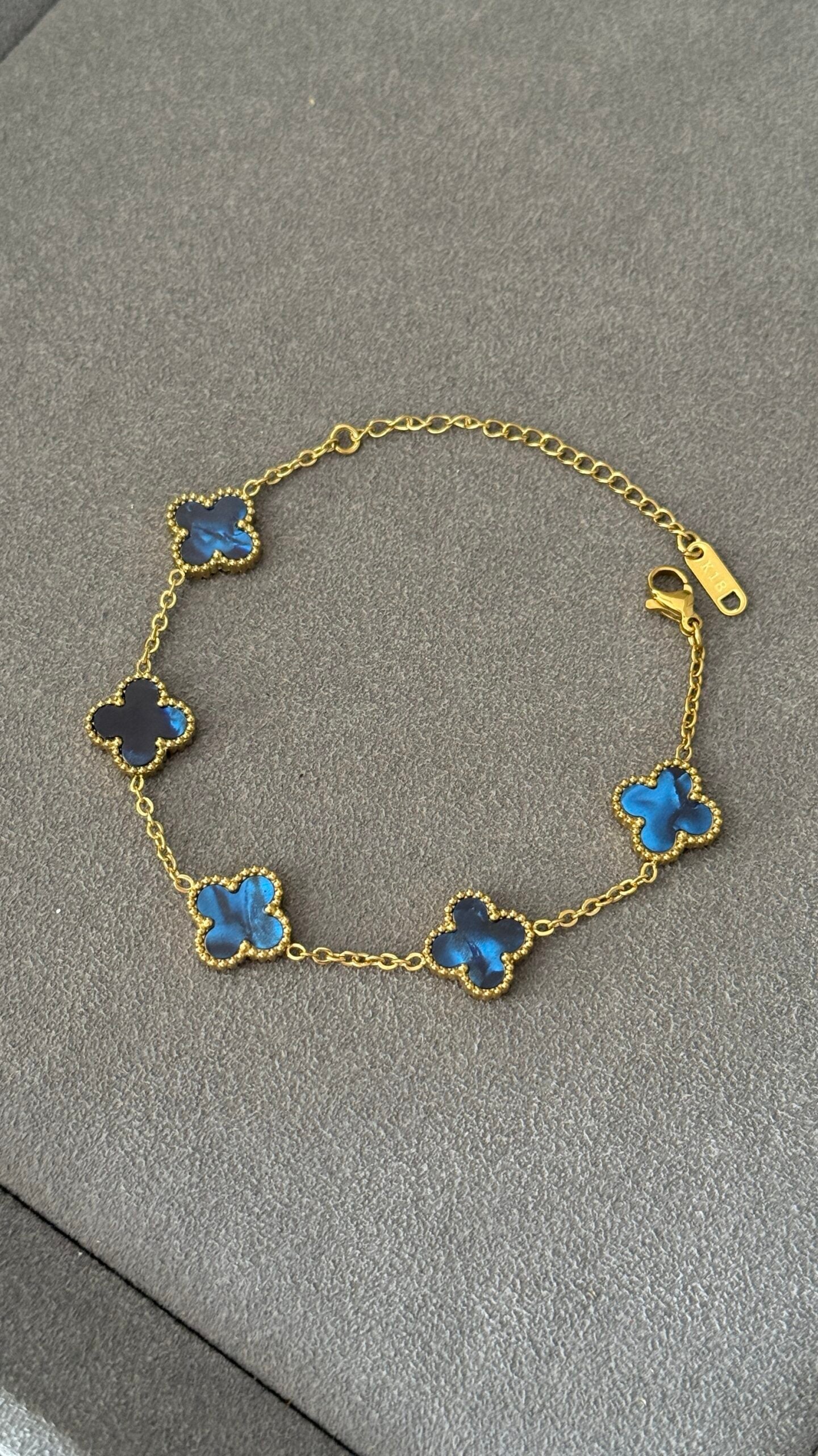 PULSERA TRÉBOL AZUL BRI