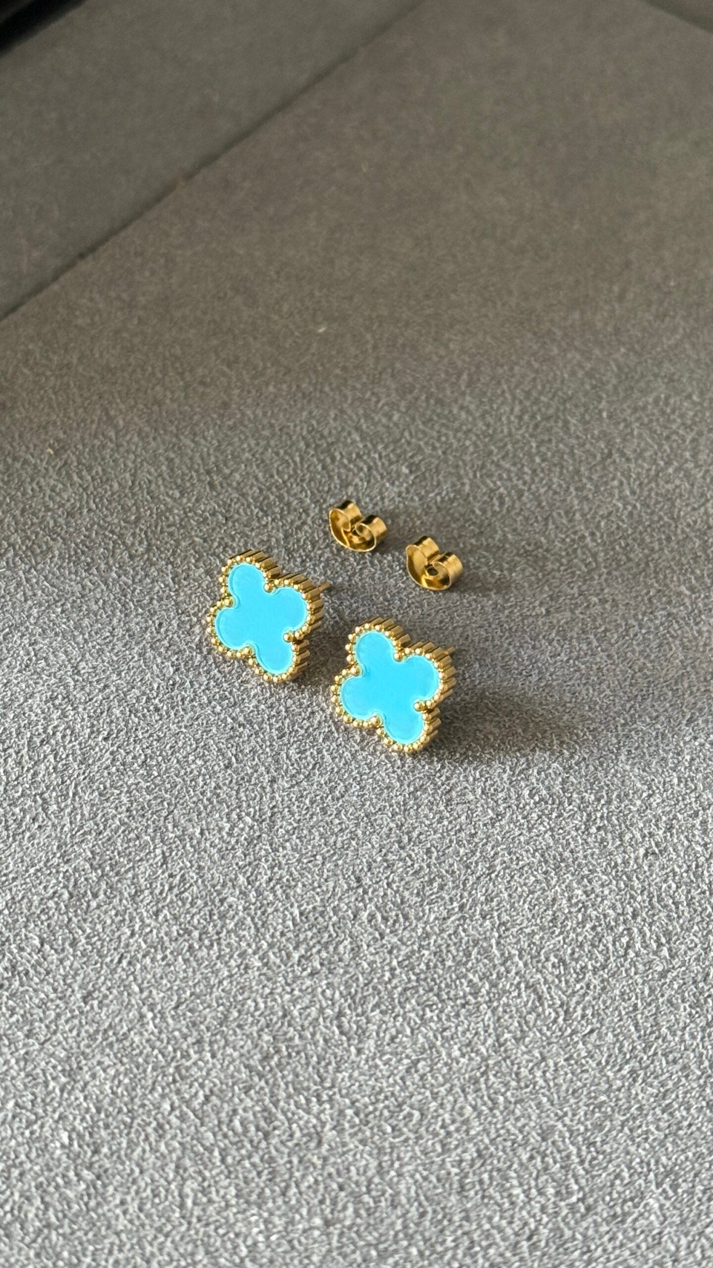 PENDIENTES TRÉBOL AZUL