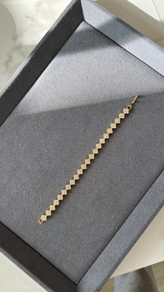 PULSERA TRÉBOL DORADO BRILLANTE